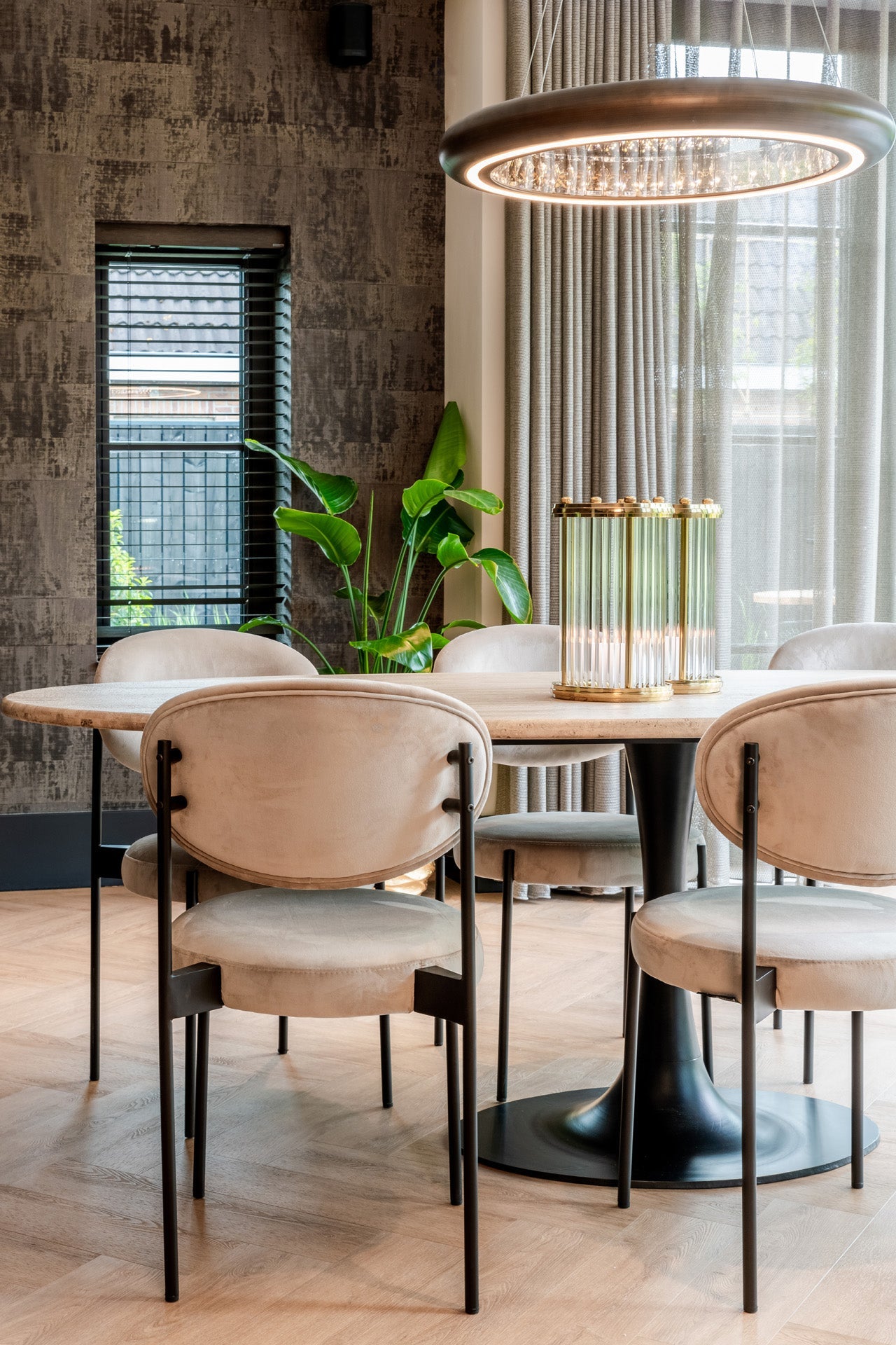 Dining table Hampton oval 230